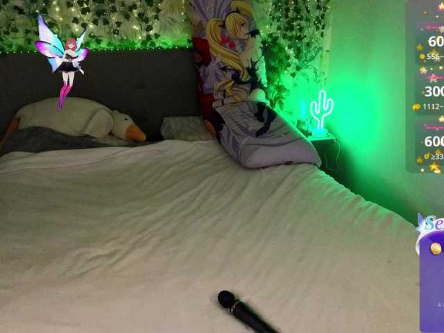 RedVelveten's BongaCams show and profile