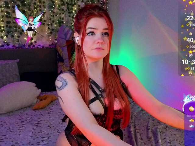 RedVelveten's BongaCams show and profile