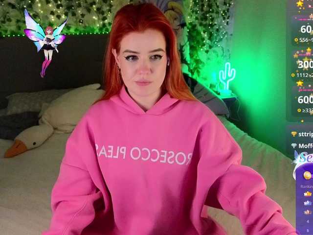 RedVelveten's BongaCams show and profile