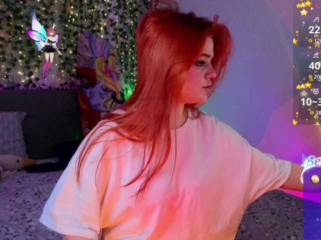 RedVelveten's BongaCams show and profile