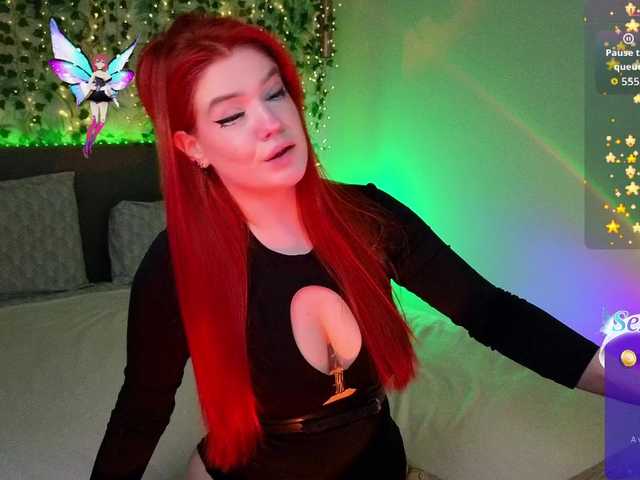 RedVelveten's BongaCams show and profile