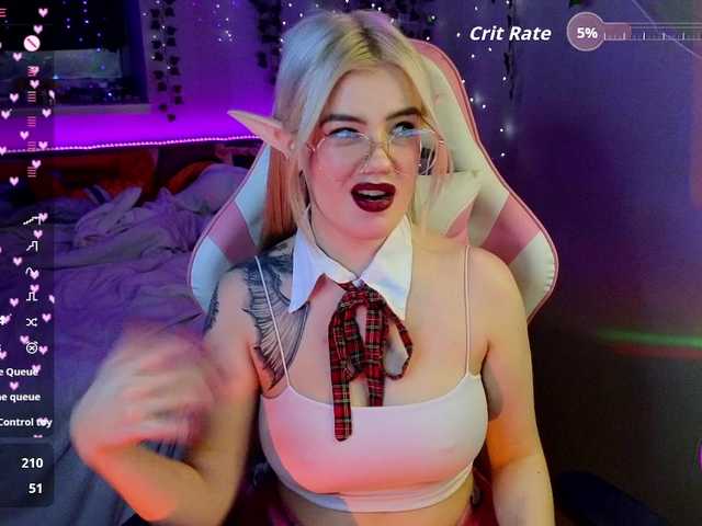 RedVelveten's BongaCams show and profile