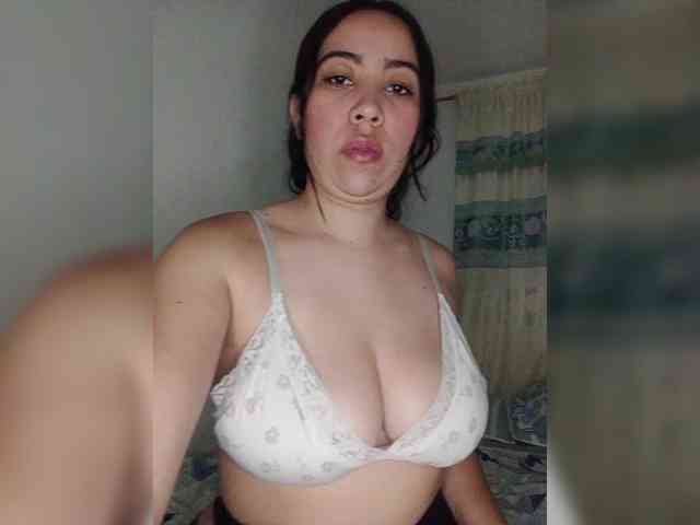 Violet-rouxxX webcam