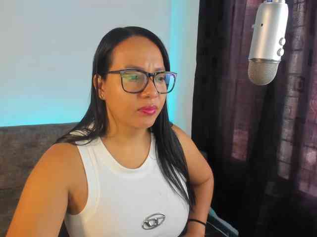 KattySoto webcam