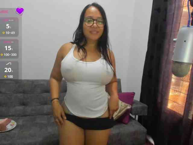 KattySoto webcam
