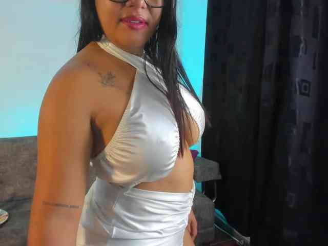 KattySoto webcam