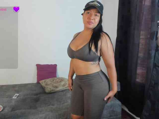 KattySoto webcam