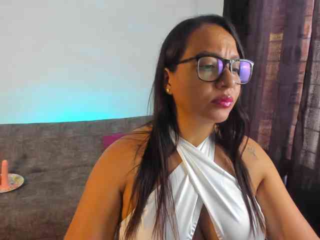 KattySoto webcam