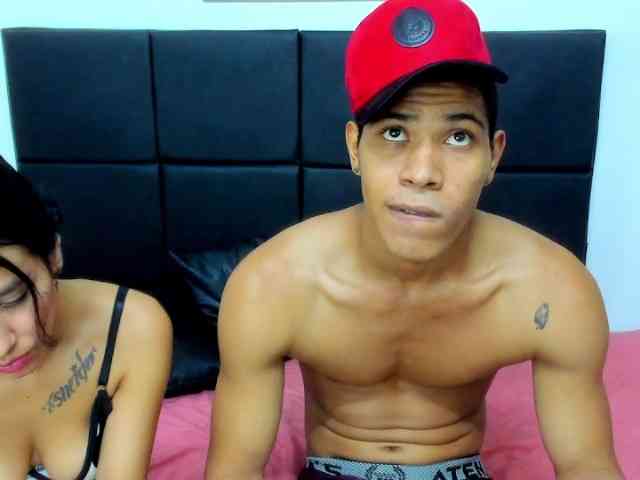 Kim-And-Kanye-OE webcam