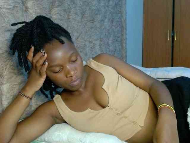 Naughty-Girl17 webcam