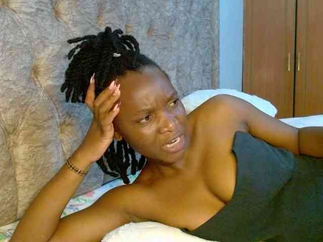 Naughty-Girl17 webcam