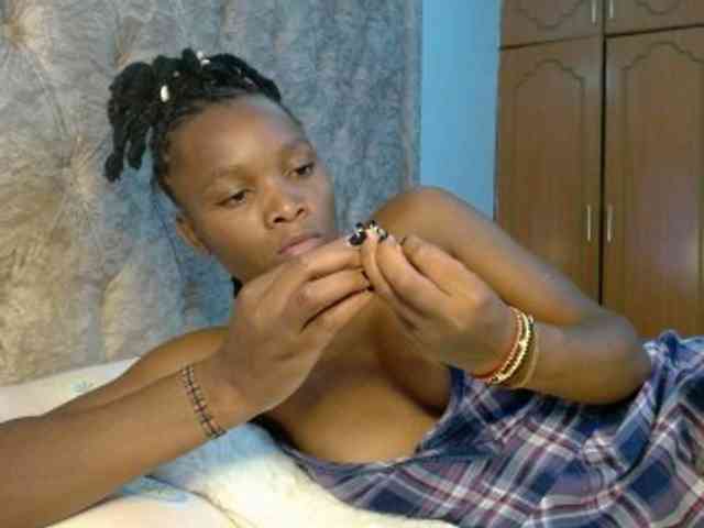 Naughty-Girl17 webcam