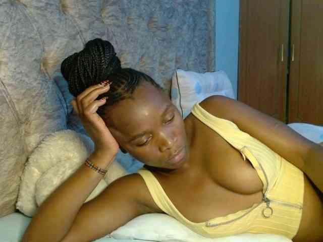 Naughty-Girl17 webcam