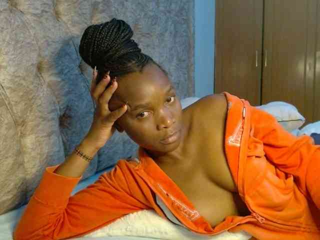 Naughty-Girl17 webcam