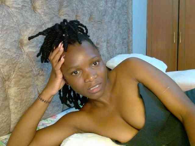 Naughty-Girl17 webcam