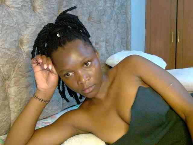 Naughty-Girl17 webcam