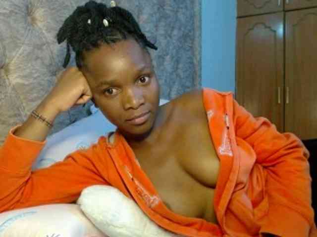 Naughty-Girl17 webcam