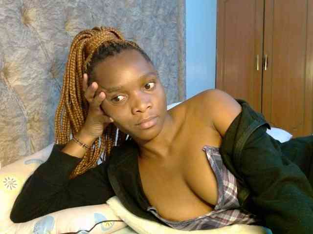 Naughty-Girl17 webcam