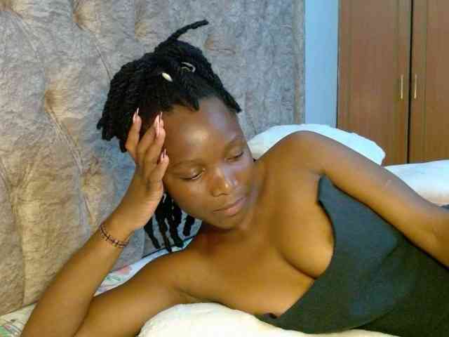 Naughty-Girl17 webcam