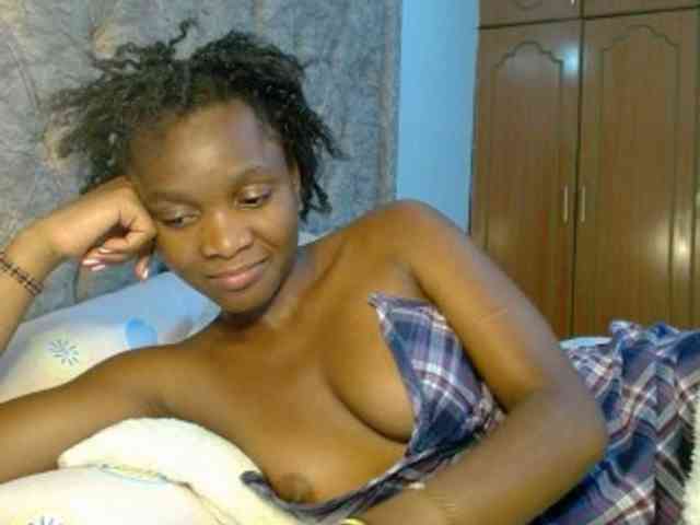 Naughty-Girl17 webcam