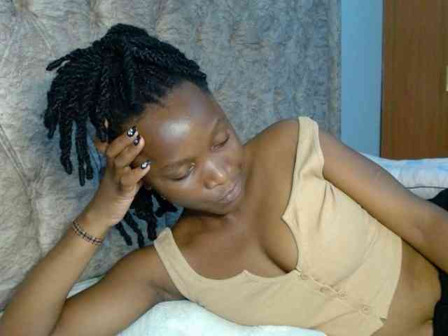 Naughty-Girl17 webcam