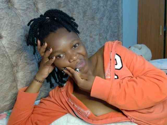 Naughty-Girl17 webcam