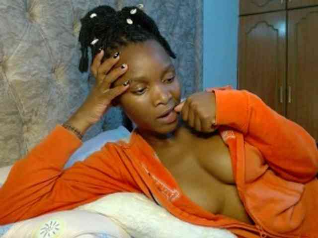 Naughty-Girl17 webcam
