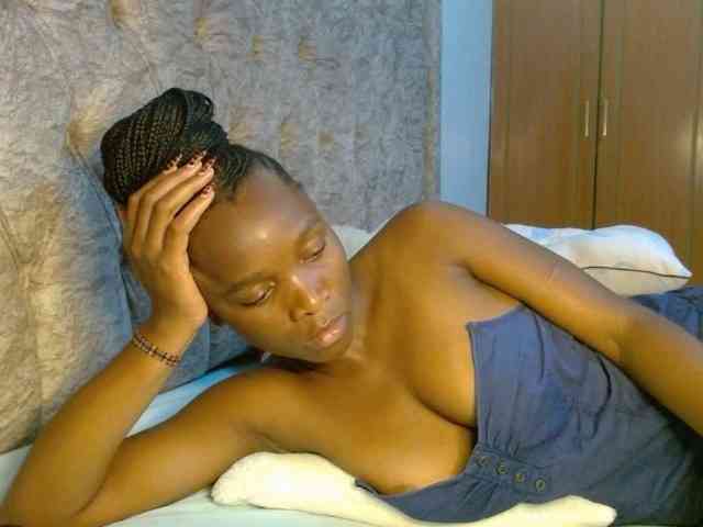 Naughty-Girl17 webcam