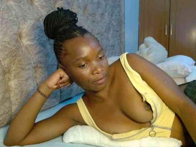 Naughty-Girl17 webcam