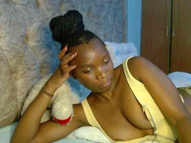 Naughty-Girl17 webcam