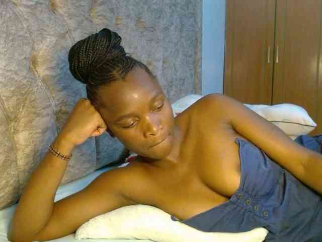 Naughty-Girl17 webcam