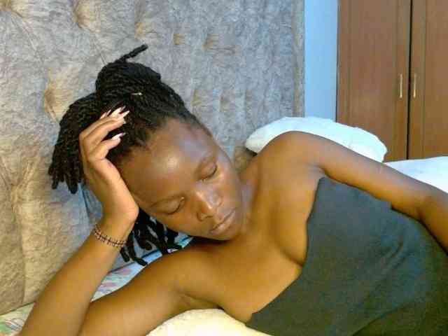 Naughty-Girl17 webcam