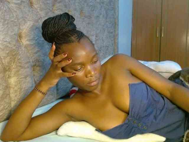 Naughty-Girl17 webcam