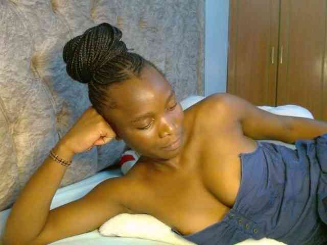 Naughty-Girl17 webcam