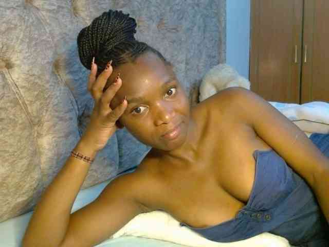 Naughty-Girl17 webcam