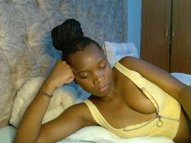 Naughty-Girl17 webcam