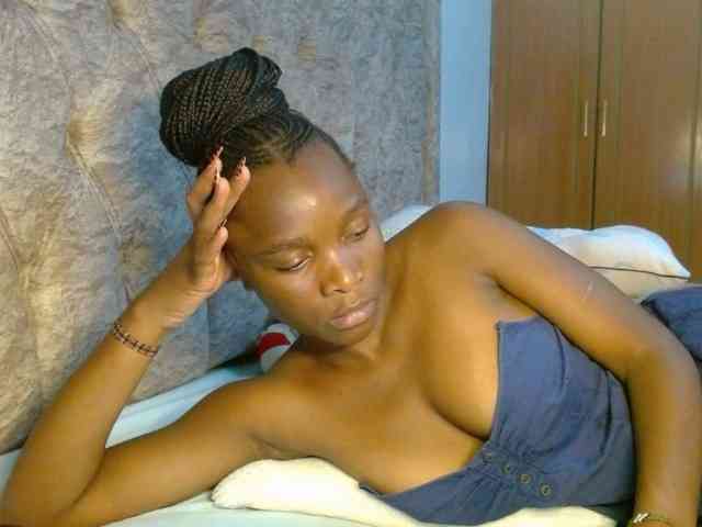 Naughty-Girl17 webcam