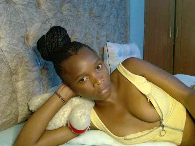 Naughty-Girl17 webcam