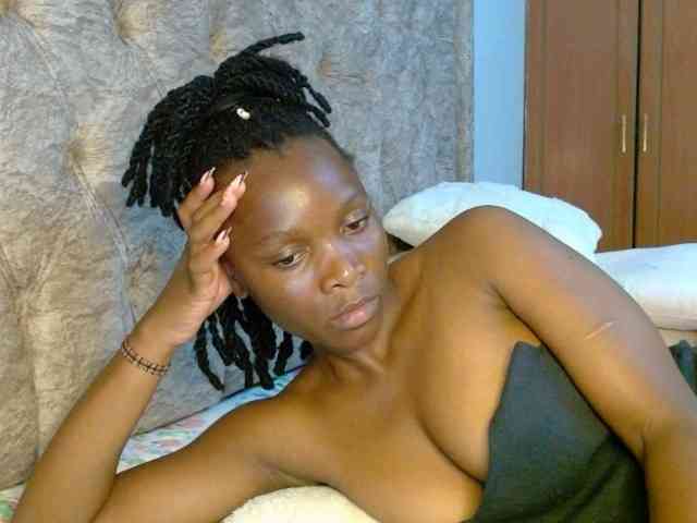 Naughty-Girl17 webcam