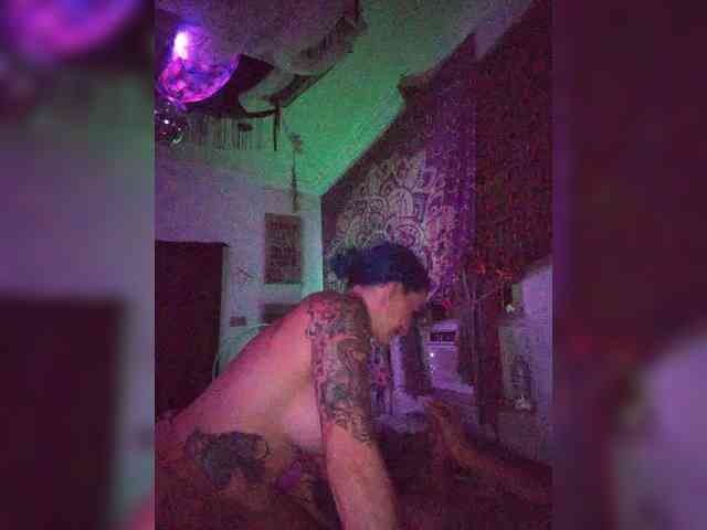 LilahLure webcam
