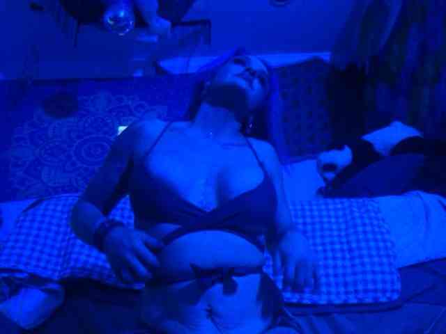 LilahLure webcam
