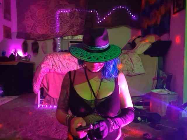 LilahLure webcam