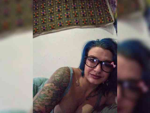 LilahLure webcam