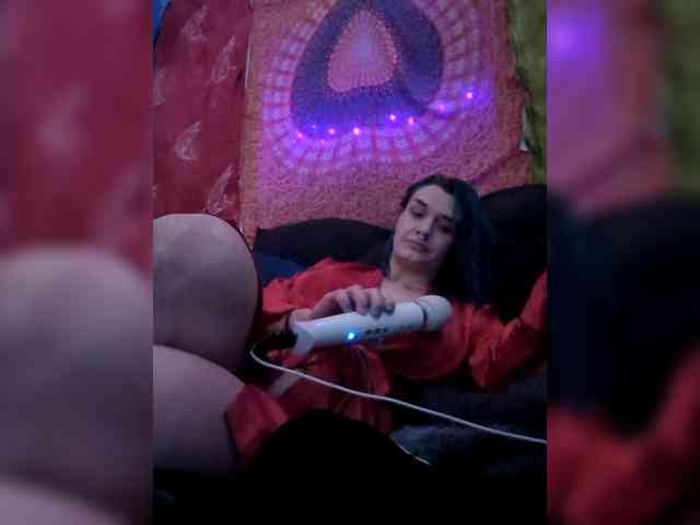 LilahLure webcam