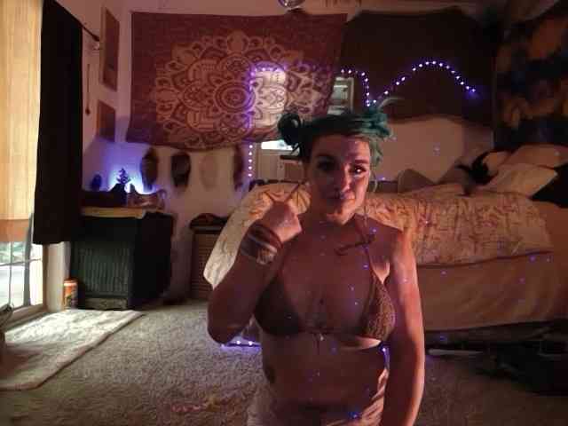 LilahLure webcam