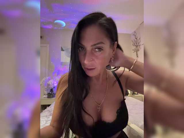 IrinkaGata's BongaCams show and profile