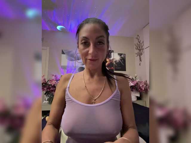 IrinkaGata's BongaCams show and profile