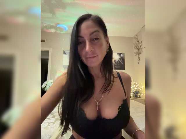 IrinkaGata's BongaCams show and profile