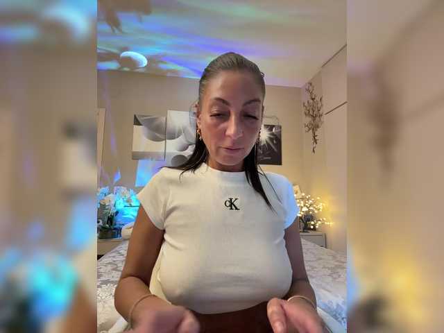 IrinkaGata's BongaCams show and profile