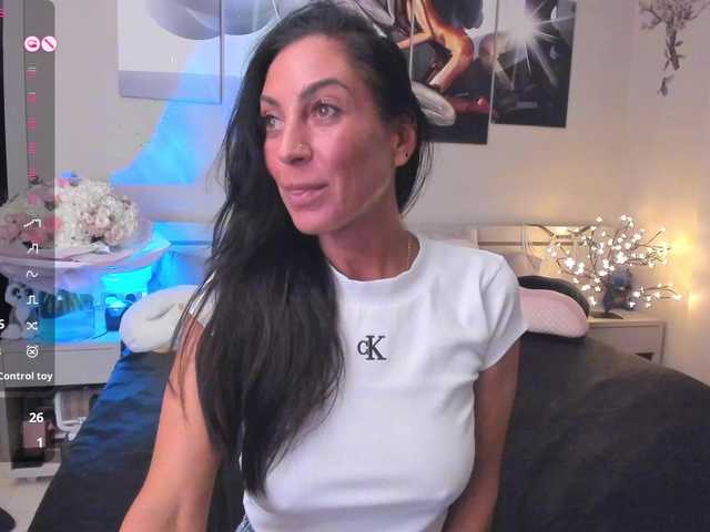 IrinkaGata's BongaCams show and profile
